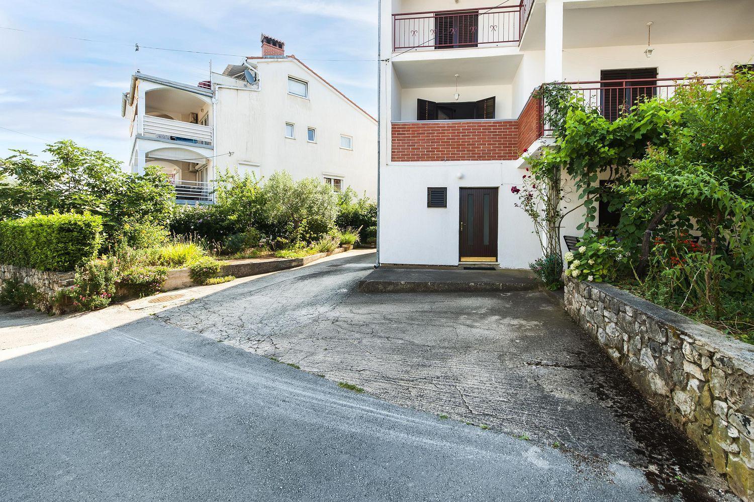 Apartment Helles Nur 800 Meter Zum Mit Meerblick, 2 Balkonen, Privatparkplatz Rovinj