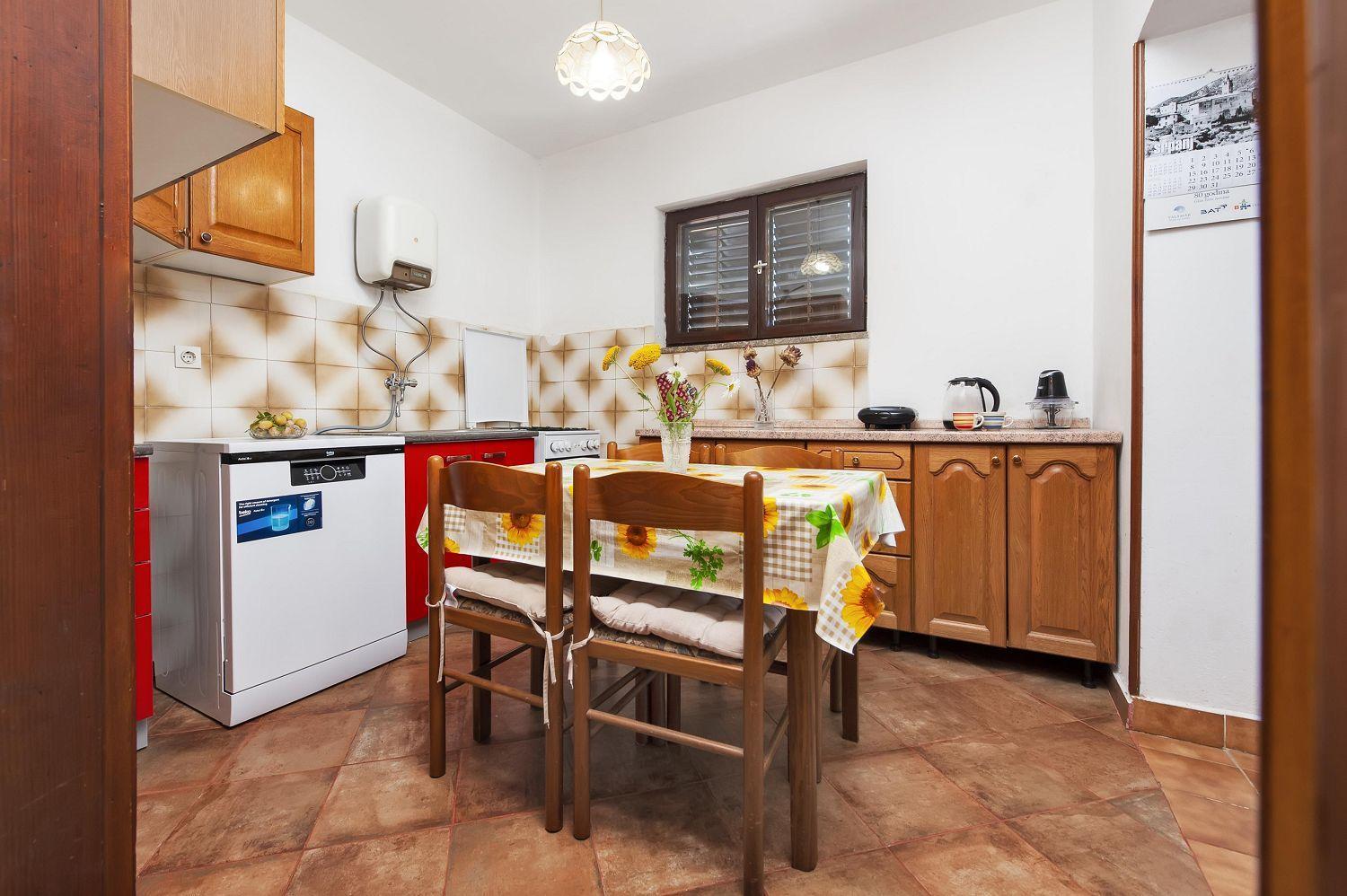 Apartment Helles Nur 800 Meter Zum Mit Meerblick, 2 Balkonen, Privatparkplatz *