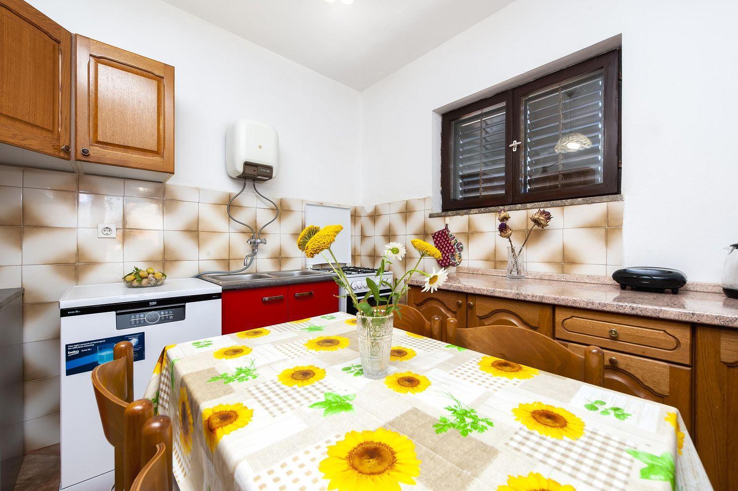 Helles Nur 800 Meter Zum Mit Meerblick, 2 Balkonen, Privatparkplatz Apartment